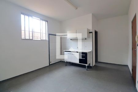 Sala/Cozinha de kitnet/studio para alugar com 1 quarto, 40m² em Santa Teresinha, Santo André