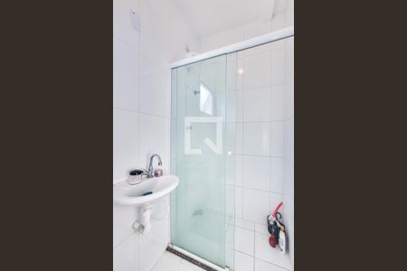 Banheiro da Suíte de casa para alugar com 2 quartos, 77m² em Jardim Satélite, São José dos Campos