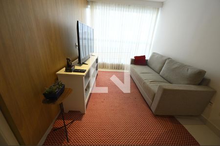 Sala de kitnet/studio para alugar com 1 quarto, 55m² em Jardim Goiás, Goiânia