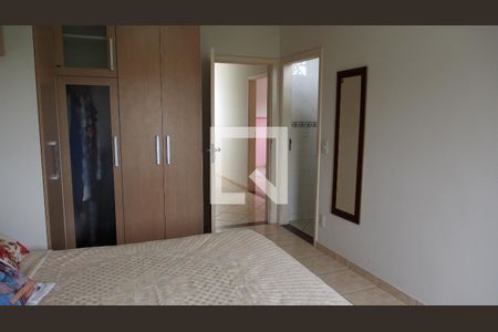 Quarto Suíte 1 de casa à venda com 3 quartos, 200m² em Vila Galvão, Jundiaí