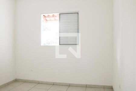 Quarto 2 de casa para alugar com 2 quartos, 80m² em Vila Nivi, São Paulo