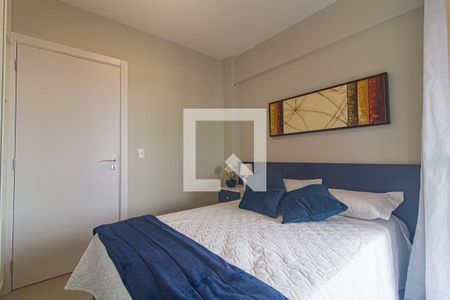 Quarto de kitnet/studio para alugar com 1 quarto, 38m² em Centro, Curitiba