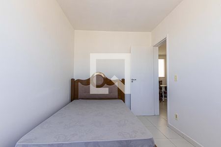 Quarto 2 de apartamento para alugar com 2 quartos, 56m² em Roçado, São José