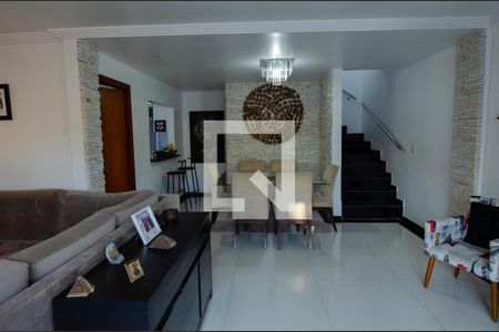 Sala de casa de condomínio à venda com 3 quartos, 230m² em Vargem Grande, Rio de Janeiro