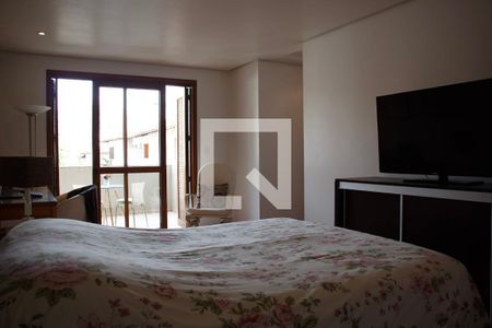 Casa de condomínio à venda com 334m², 4 quartos e 2 vagas Casa de condomínio à venda com 334m², 4 quartos e 2 vagasSuíte