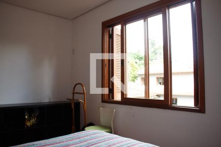 Casa de condomínio à venda com 334m², 4 quartos e 2 vagas Casa de condomínio à venda com 334m², 4 quartos e 2 vagasQuarto 1