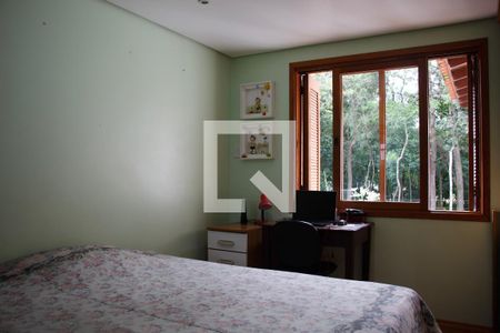 Casa de condomínio à venda com 334m², 4 quartos e 2 vagas Casa de condomínio à venda com 334m², 4 quartos e 2 vagasQuarto 2