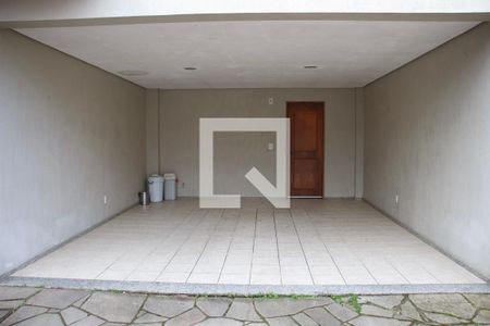 Casa de condomínio à venda com 334m², 4 quartos e 2 vagas Casa de condomínio à venda com 334m², 4 quartos e 2 vagasGaragem