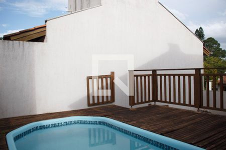 Casa de condomínio à venda com 334m², 4 quartos e 2 vagas Casa de condomínio à venda com 334m², 4 quartos e 2 vagasPiscina