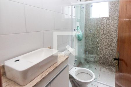 Banheiro de apartamento para alugar com 2 quartos, 48m² em Vila Prudente, São Paulo