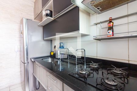 Cozinha de apartamento à venda com 2 quartos, 49m² em Bussocaba, Osasco