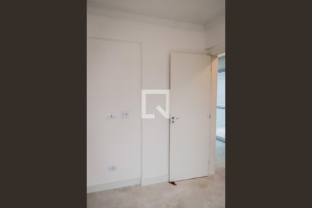 Quarto 1 de apartamento para alugar com 2 quartos, 84m² em Jardim Maranhao, Embu das Artes