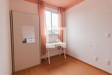 Quarto 2 de apartamento para alugar com 2 quartos, 49m² em Serraria, São José
