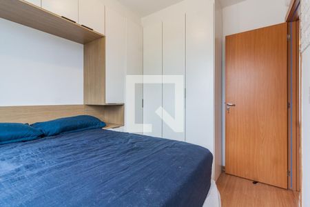Quarto 1 de apartamento para alugar com 2 quartos, 49m² em Serraria, São José