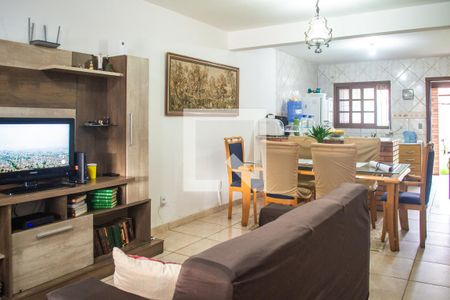 Sala de casa à venda com 2 quartos, 125m² em Chapéu do Sol, Porto Alegre