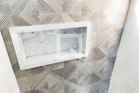 Apartamento à venda com 100m², 2 quartos e 1 vaga Apartamento à venda com 100m², 2 quartos e 1 vagaBanheiro da Suite