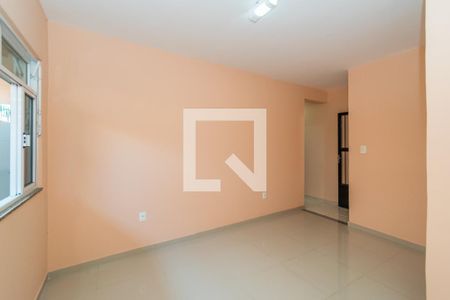 Sala de casa para alugar com 1 quarto, 55m² em Brás de Pina, Rio de Janeiro