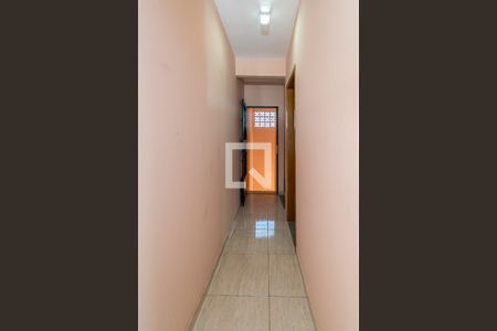 Corredor  de casa para alugar com 1 quarto, 55m² em Brás de Pina, Rio de Janeiro