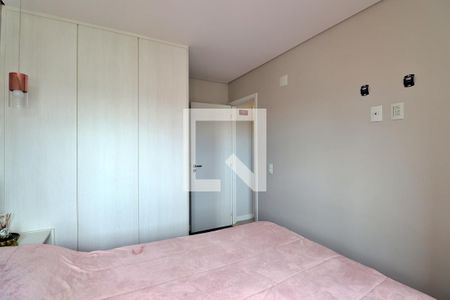Suíte - Quarto 1 de apartamento à venda com 2 quartos, 64m² em Vila Curuçá, Santo André