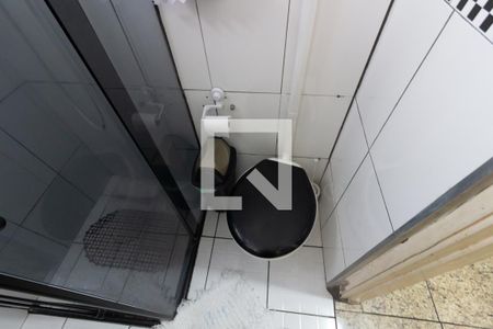 Banheiro de apartamento à venda com 2 quartos, 59m² em Conjunto Residencial José Bonifácio, São Paulo