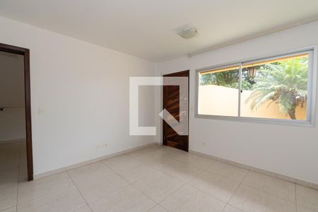 Sala de casa de condomínio para alugar com 3 quartos, 210m² em Pilarzinho, Curitiba