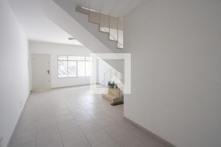 Sala de casa para alugar com 3 quartos, 123m² em Santo Amaro, São Paulo