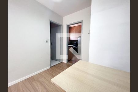 Sala de apartamento à venda com 1 quarto, 46m² em Vila Itapura, Campinas