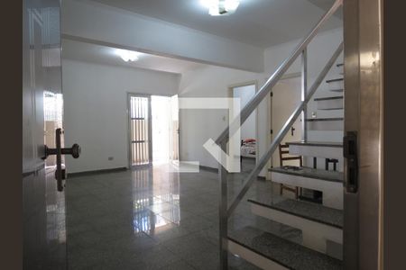 Sala 1 de casa para alugar com 6 quartos, 250m² em Jardim Cidade Pirituba, São Paulo
