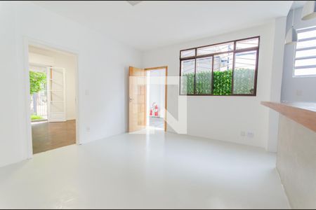 Sala de apartamento para alugar com 3 quartos, 135m² em Jardim da Glória, São Paulo