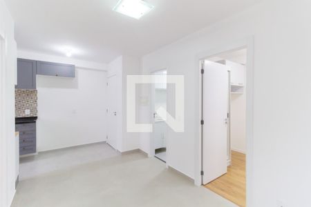 Sala de apartamento para alugar com 2 quartos, 39m² em Cambuci, São Paulo