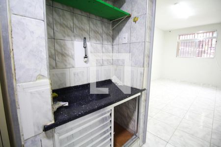 Cozinha de apartamento para alugar com 1 quarto, 26m² em Liberdade, São Paulo