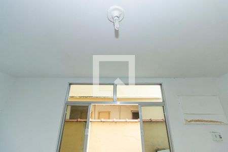 Quarto 1 de apartamento para alugar com 3 quartos, 45m² em Vila da Penha, Rio de Janeiro