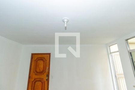 Sala de apartamento para alugar com 3 quartos, 45m² em Vila da Penha, Rio de Janeiro