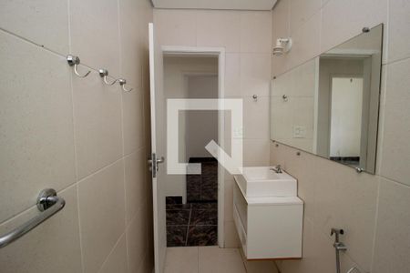 Banheiro Social de apartamento para alugar com 2 quartos, 56m² em Sion, Belo Horizonte