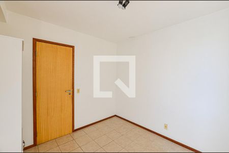 Quarto de apartamento à venda com 2 quartos, 63m² em São Domingos, Niterói