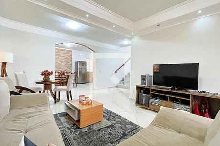 Sala de casa à venda com 3 quartos, 208m² em Vila Rosália, Guarulhos