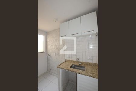 Cozinha de apartamento para alugar com 1 quarto, 25m² em Irajá, Rio de Janeiro