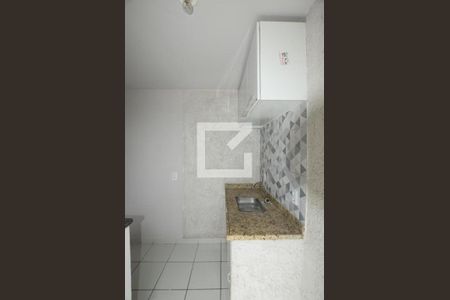 Cozinha de apartamento para alugar com 1 quarto, 25m² em Irajá, Rio de Janeiro