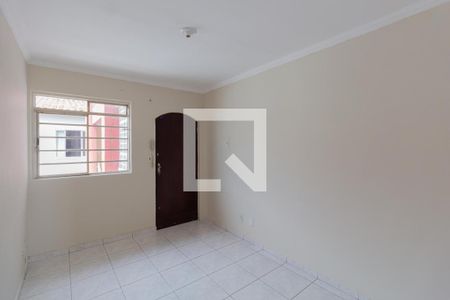 Sala de apartamento para alugar com 2 quartos, 57m² em Vila Sílvia, São Paulo