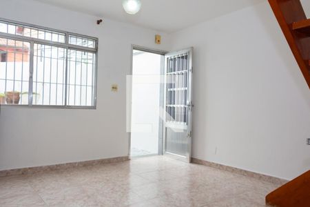 Sala de casa à venda com 3 quartos, 72m² em Vila Universitária, São Paulo