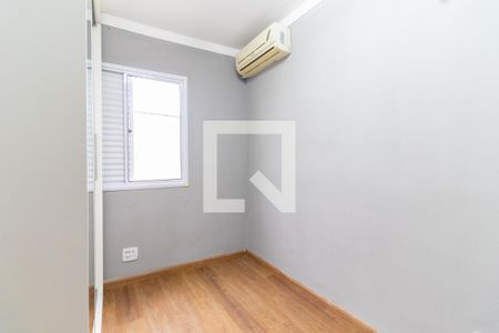 Quarto 1 de casa de condomínio para alugar com 3 quartos, 120m² em Vila do Castelo, São Paulo