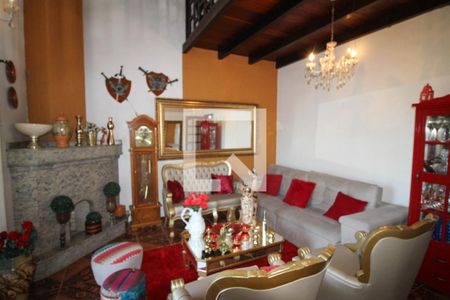 Sala de estar de casa à venda com 5 quartos, 410m² em Harmonia, Canoas