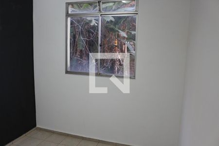Quarto 2 de apartamento para alugar com 2 quartos, 52m² em Califórnia, Belo Horizonte