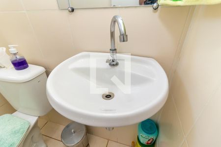 Banheiro - torneira de apartamento à venda com 2 quartos, 48m² em Vila Jacuí, São Paulo