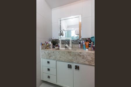 Casa de condomínio à venda com 80m², 2 quartos e 2 vagas Casa de condomínio à venda com 80m², 2 quartos e 2 vagasSuíte