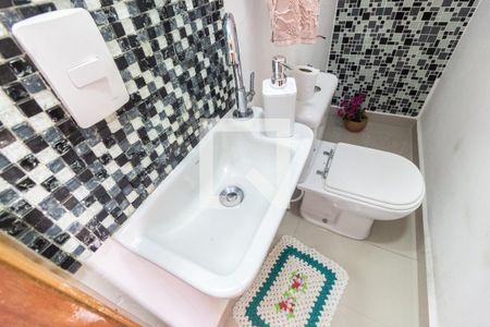 Casa de condomínio à venda com 80m², 2 quartos e 2 vagas Casa de condomínio à venda com 80m², 2 quartos e 2 vagasLavabo