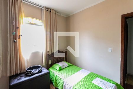 Quarto 2 de casa à venda com 5 quartos, 360m² em Santa Helena, Belo Horizonte