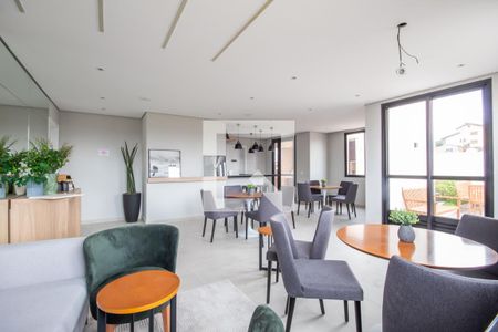 Apartamento à venda com 47m², 2 quartos e 1 vaga Apartamento à venda com 47m², 2 quartos e 1 vagaÁrea comum - Salão de festas