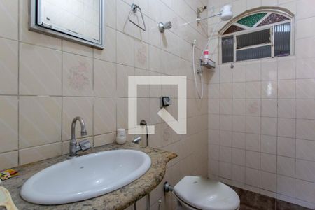 Banheiro Social de casa à venda com 3 quartos, 100m² em Alto dos Pinheiros, Belo Horizonte