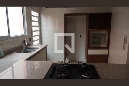 Cozinha de casa à venda com 3 quartos, 370m² em Vila Galvão, Jundiaí